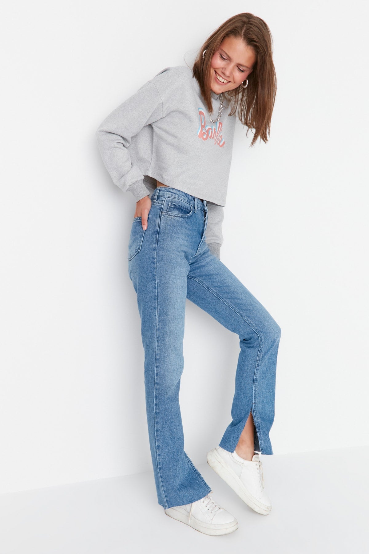 Trendyolmilla Lacivert Yırtmaçlı Yüksek Bel Comfort/Esnek Flare İspanyol Paça Jeans TWOAW22JE0382