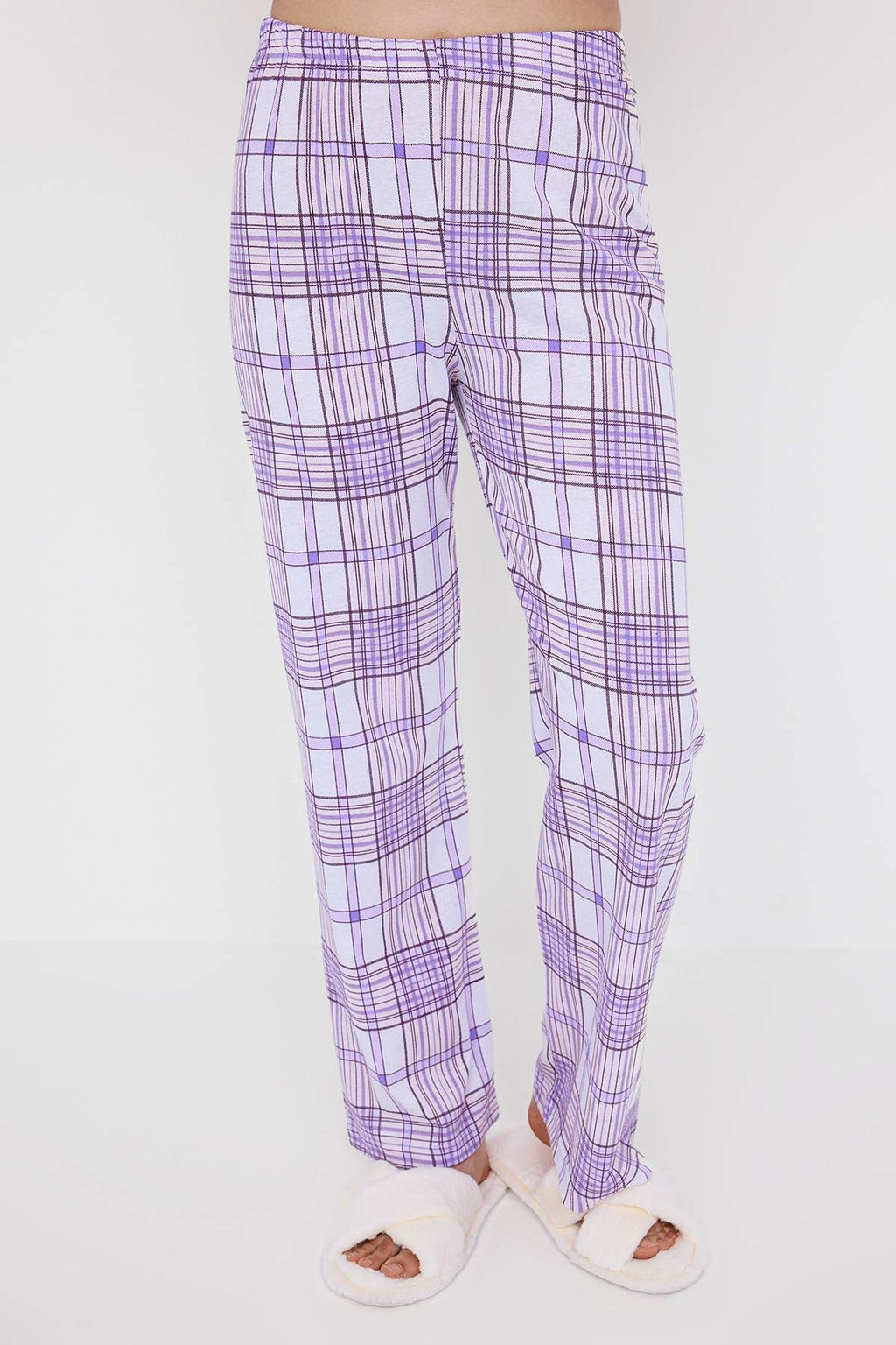Trendyolmilla Kırmızı-Beyaz Ayıcıklı Kış Temalı Örme Pijama Takımı THMAW26PT00047