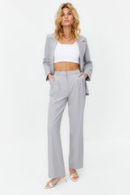 Trendyolmilla Limited Edition Vizon Straight/Düz Kesim Pilili Dokuma Kumaş Pantolon TWOAW23PL00401