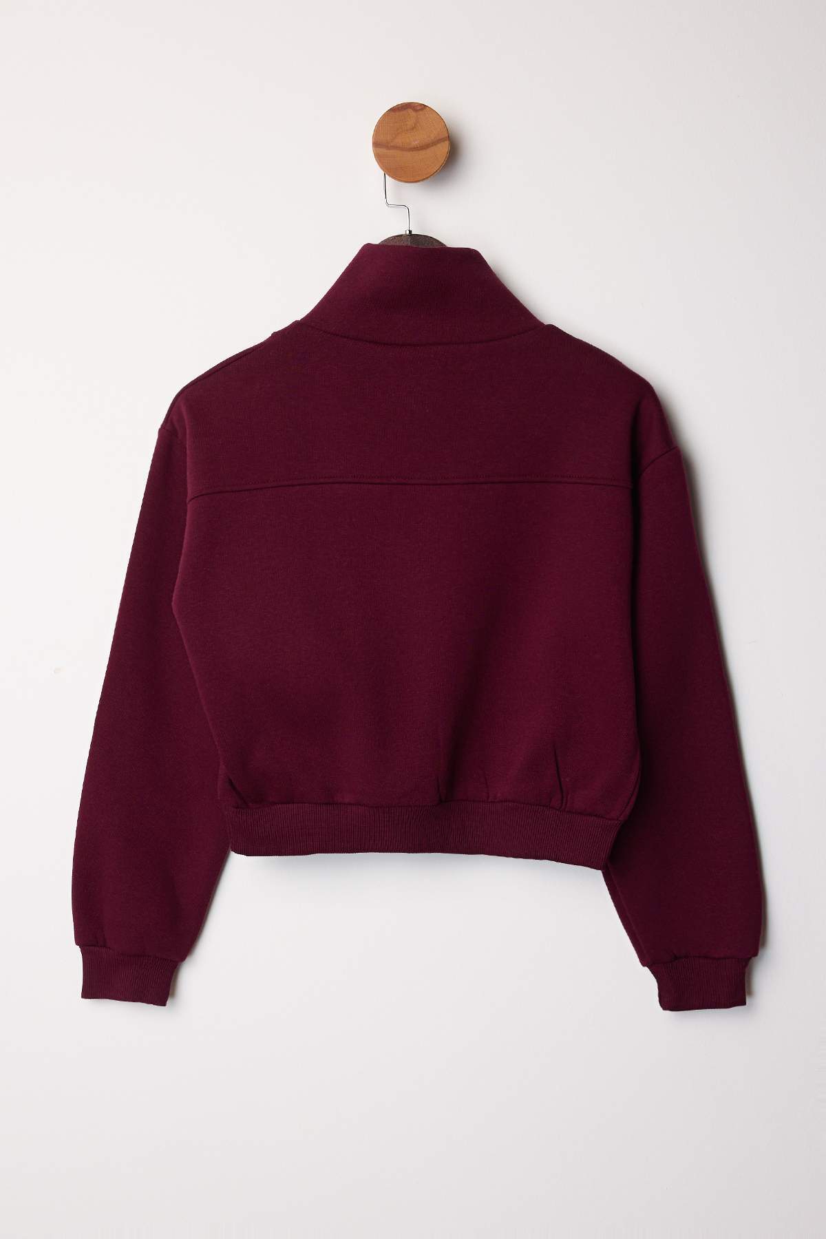 Trendyolmilla Siyah Kalın İçi Polarlı Dik Yaka Yarım Pat Fermuarı Crop Örme Sweatshirt TWOAW26SW00233