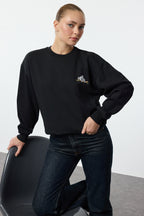 Trendyolmilla Siyah Animal Nakışlı Regular/Normal Kalıp Kalın İçi Polarlı Örme Sweatshirt TWOAW24SW00196