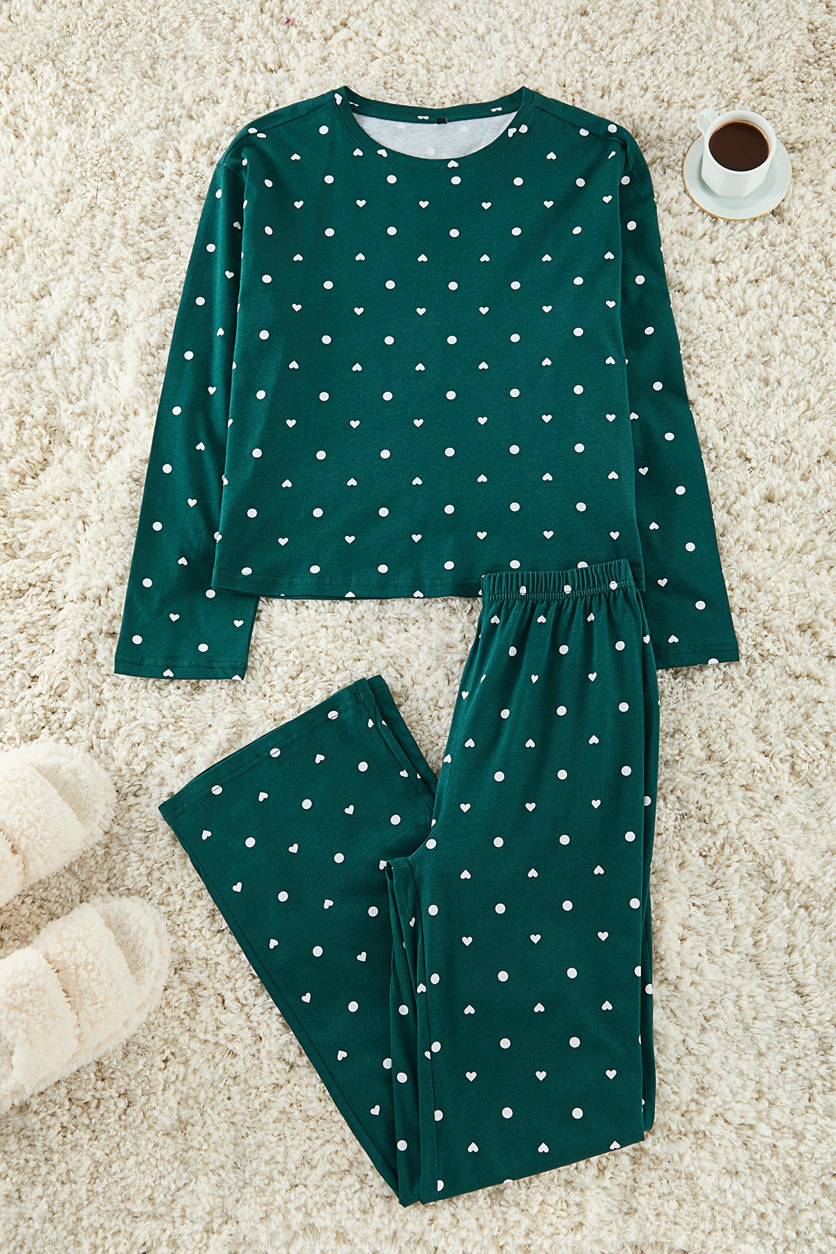 Trendyolmilla Siyah %100 Pamuklu Puantiye ve Kalpli Örme Pijama Takımı THMAW25PT00039
