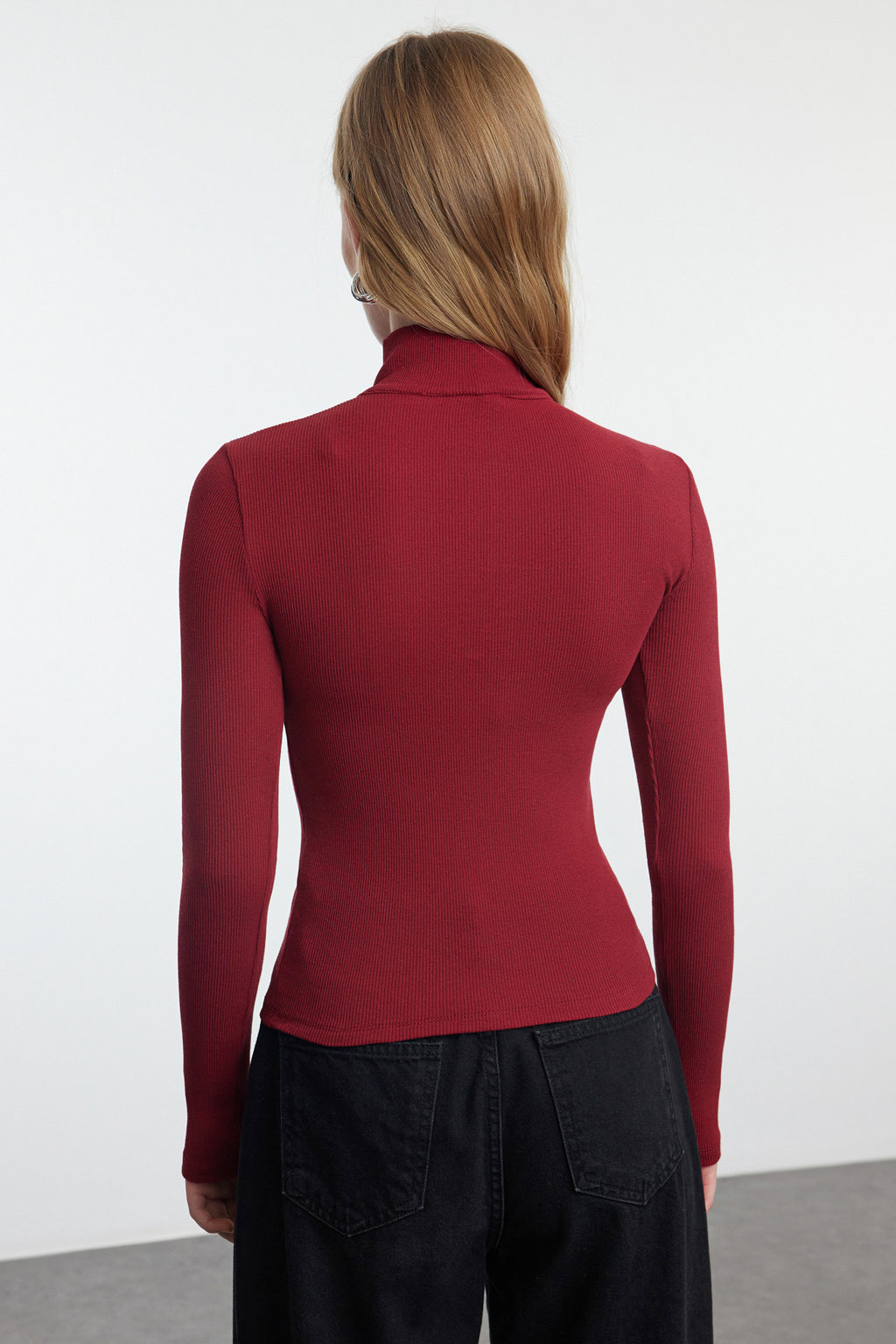 Trendyolmilla Siyah Fitted/vücuda Oturan Fermuarlı Yaka Esnek  Örme Bluz TWOAW25BZ00163