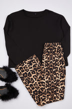 Trendyolmilla Beyaz-Siyah Leopar Desenli Örme Pijama Takımı THMAW25PT00100