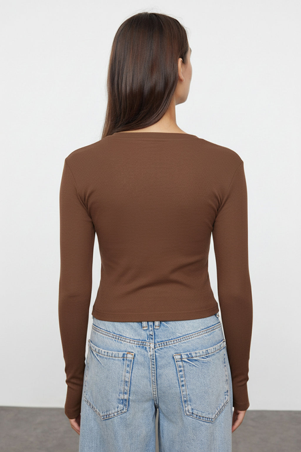 Trendyolmilla Açık Pembe Premium Viskon Bisiklet Yaka Crop Esnek Örme Bluz TWOAW24BZ00116