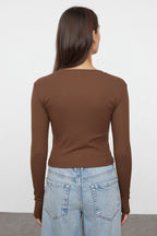 Trendyolmilla Açık Pembe Premium Viskon Bisiklet Yaka Crop Esnek Örme Bluz TWOAW24BZ00116