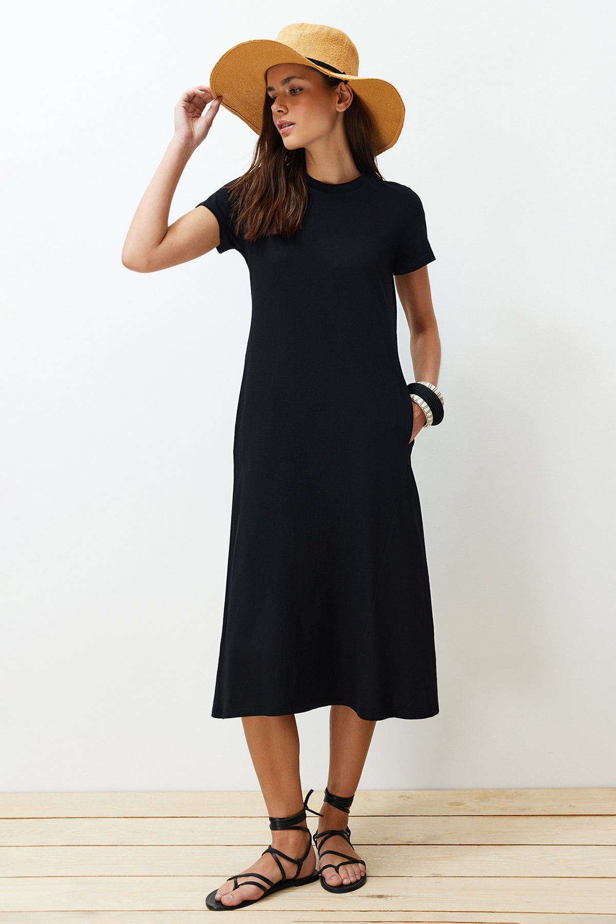Trendyolmilla Haki Cepli Bisiklet Yaka A-Line Örme Midi Elbise TWOSS24EL00169