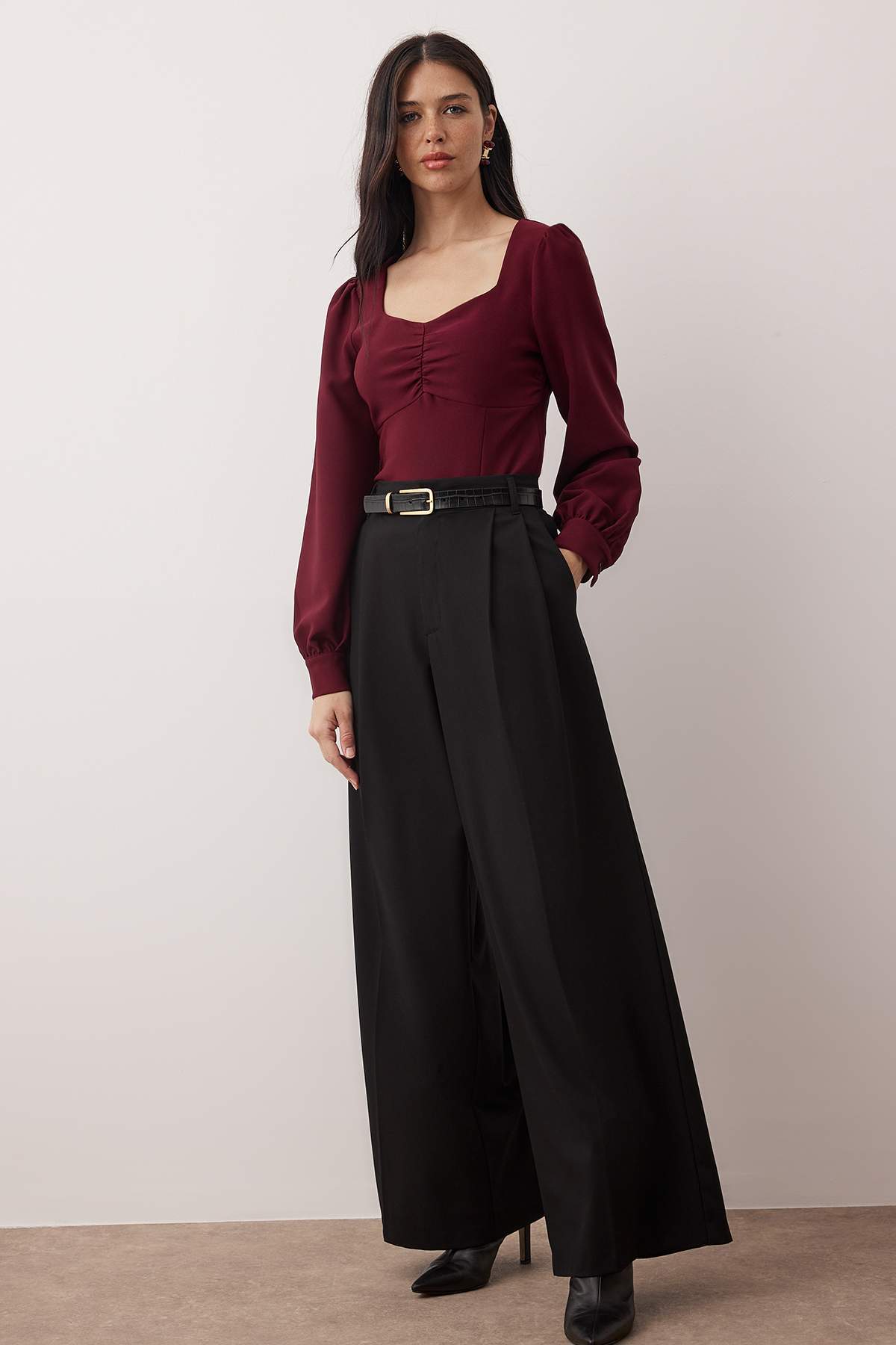 Trendyolmilla Haki Büzgü Detaylı Dokuma Bluz TWOAW23BZ00633 B