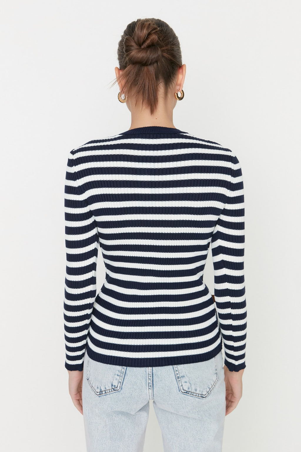 Trendyolmilla Lacivert Basic Çizgili Triko Kazak TWOAW21KZ0942