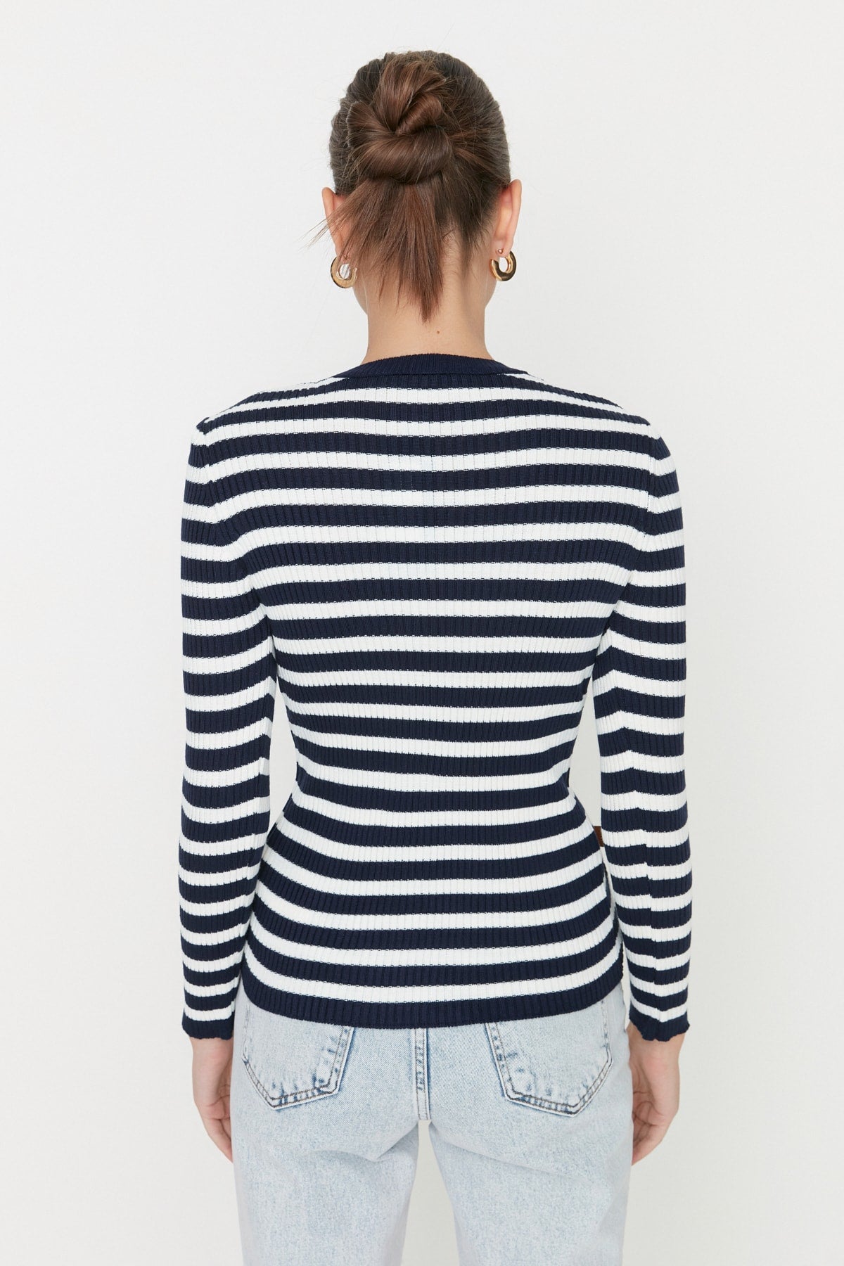 Trendyolmilla Lacivert Basic Çizgili Triko Kazak TWOAW21KZ0942