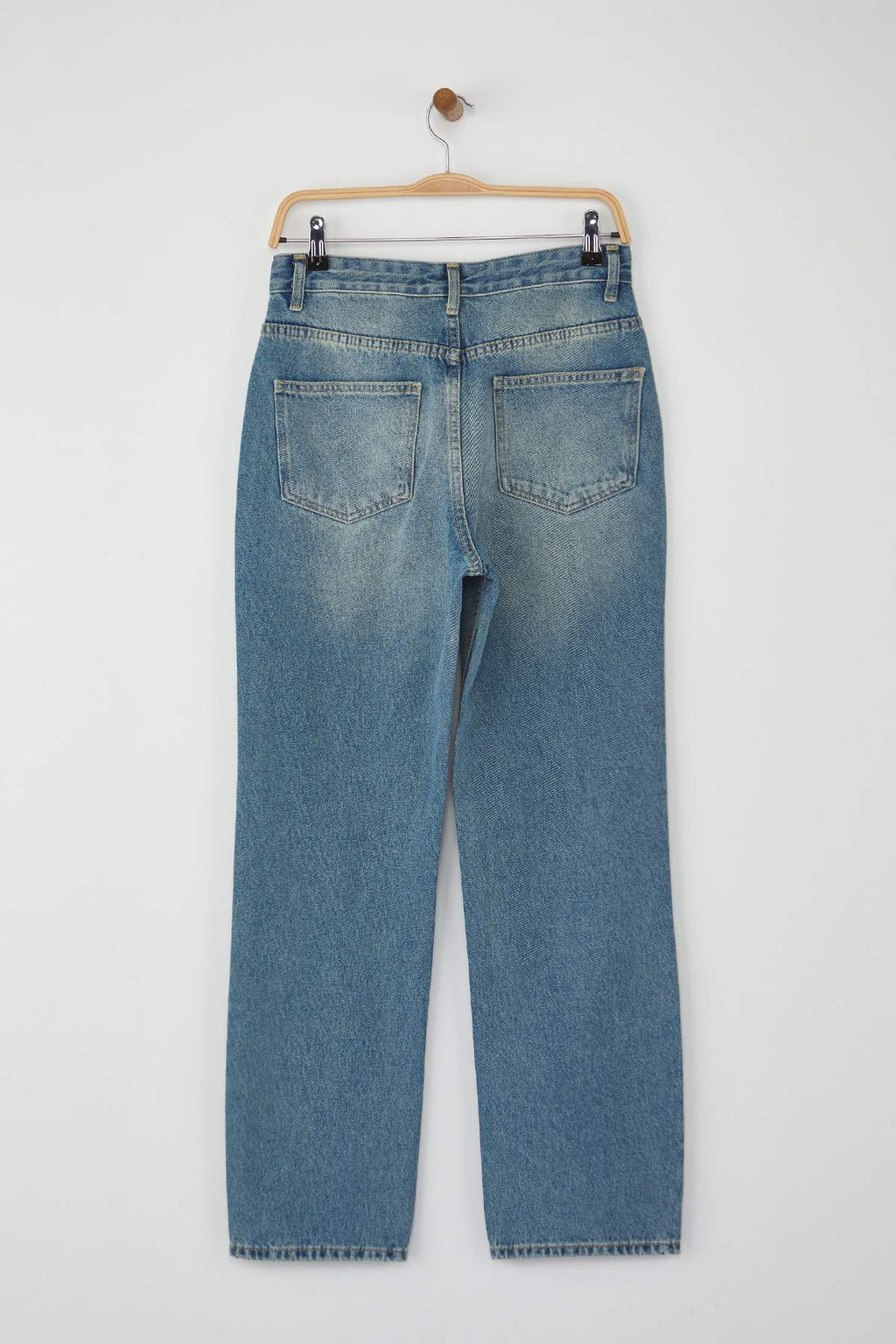 Trendyolmilla Antrasit Yüksek Bel Asimetrik Kapama Bel Detaylı Straight/Düz Kesim/Boru Paça Jeans TWOAW26JE00132