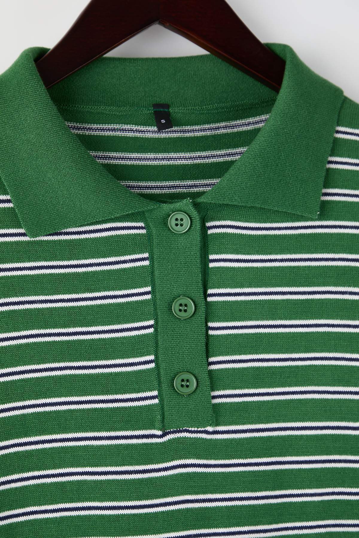 Trendyolmilla Wardrobe Essentials Yeşil Premium İplik/Özel İplikli Geniş Kalıp Çizgili Triko Kazak TWOAW26KZ00195
