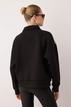 Siyah Oversize/Geniş Kalıp Fermuarlı Biye Detaylı Örme Sweatshirt TWOAW26SW00147