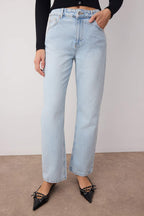 Trendyolmilla Gri Yüksek Bel Boru Paça Yeni Straight Jeans TWOAW26JE00060