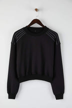 Siyah Soft Touch Şerit Taş Akseusar Detaylı Bisiklet Yaka Örme Sweatshirt TWOAW26SW00224