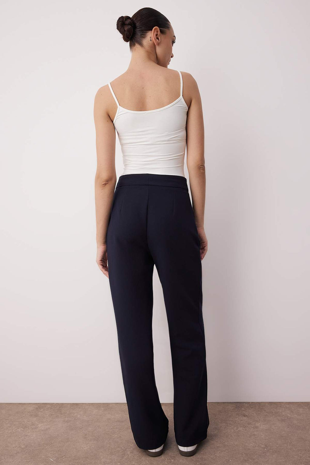 Trendyolmilla Lacivert Wide Leg/Geniş Paça Dokuma Kumaş Pantolon TWOAW22PL0139