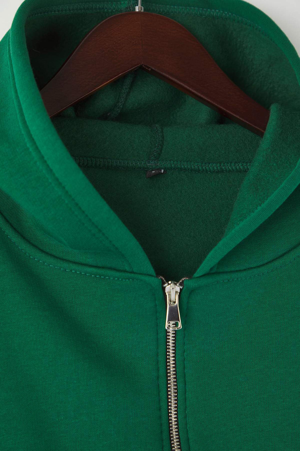 Zümrüt Yeşili Fermuarlı Kapüşonlu Belden Oturmalı Esnek Örme Sweatshirt TWOAW26SW00089