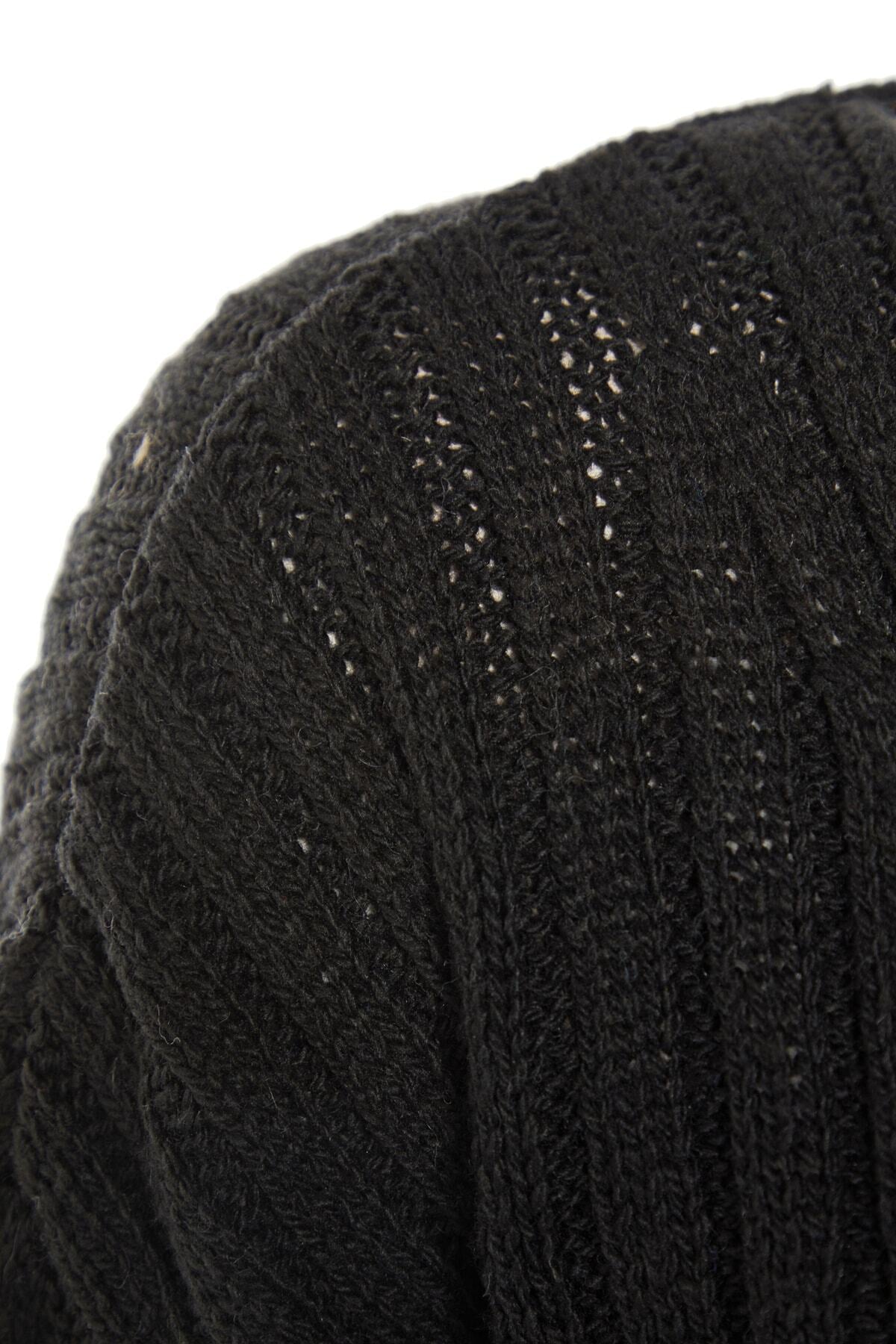 Trendyolmilla Koyu Mavi Merserize Görünümlü Yünlü Geniş Kalıp Basic Triko Kazak TWOAW23KZ01844