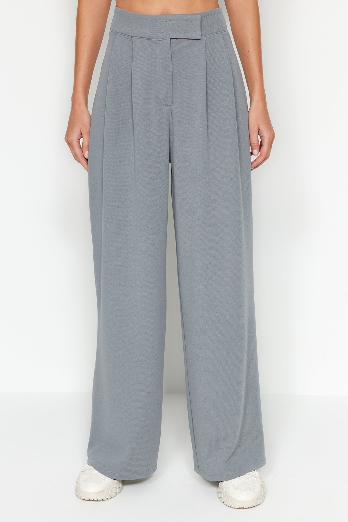 Trendyolmilla Yunus Gri Cırt Cırt Kapamalı Yüksek Bel Pileli Wide Leg/Geniş Kesim Örme Pantolon TWOAW24PL00177
