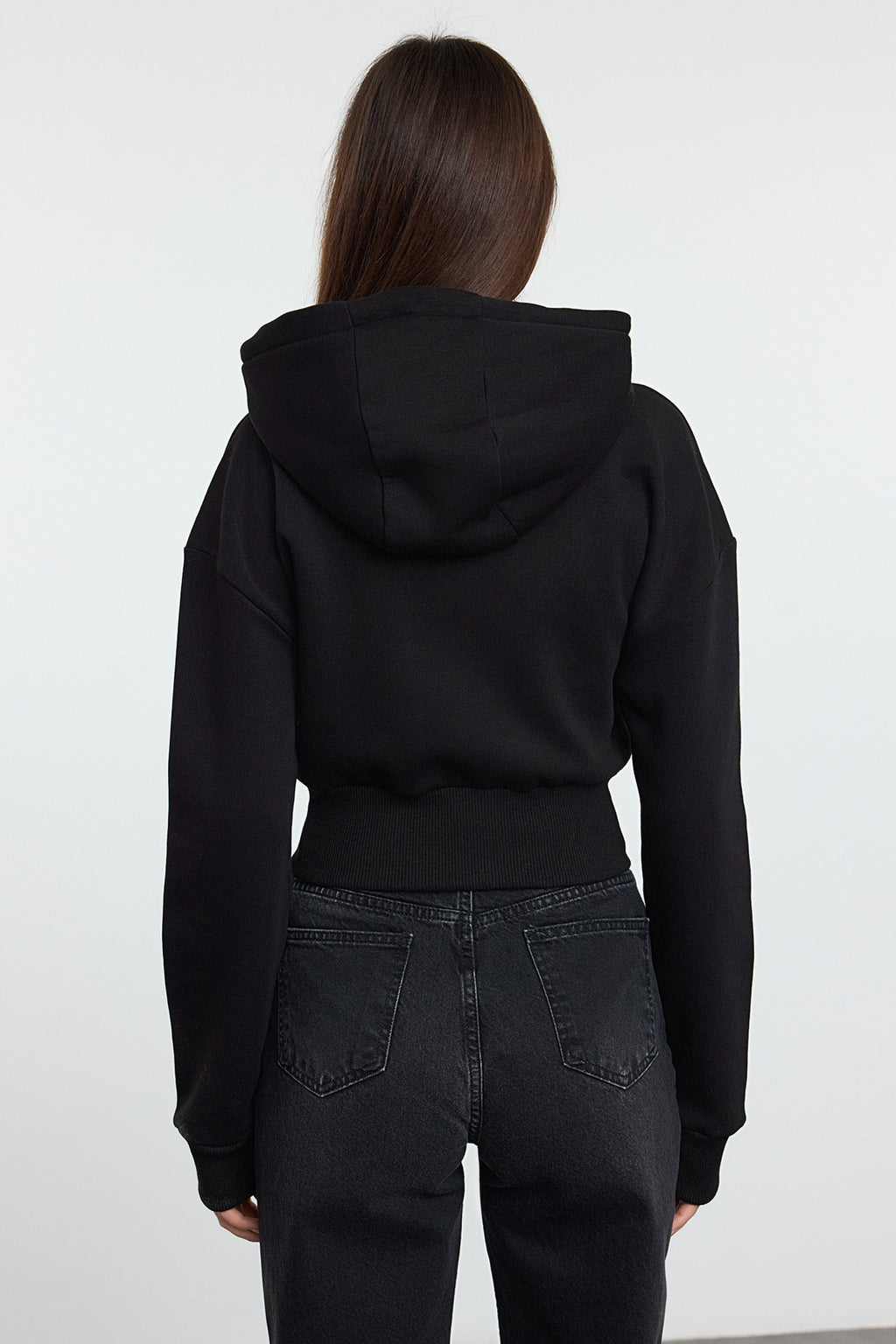 Trendyolmilla Siyah Crop Oversize Örme Sweatshirt TWOAW25SW00302