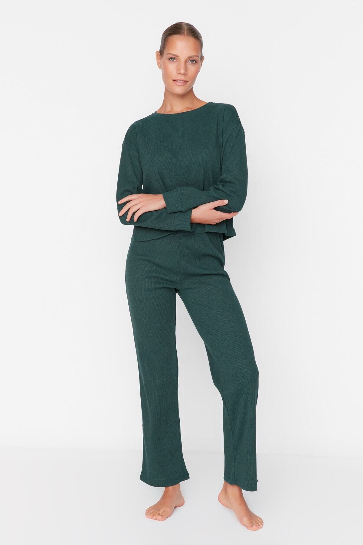 Trendyolmilla Koyu Yeşil Fitilli Örme Pijama Takımı THMAW21PT0009