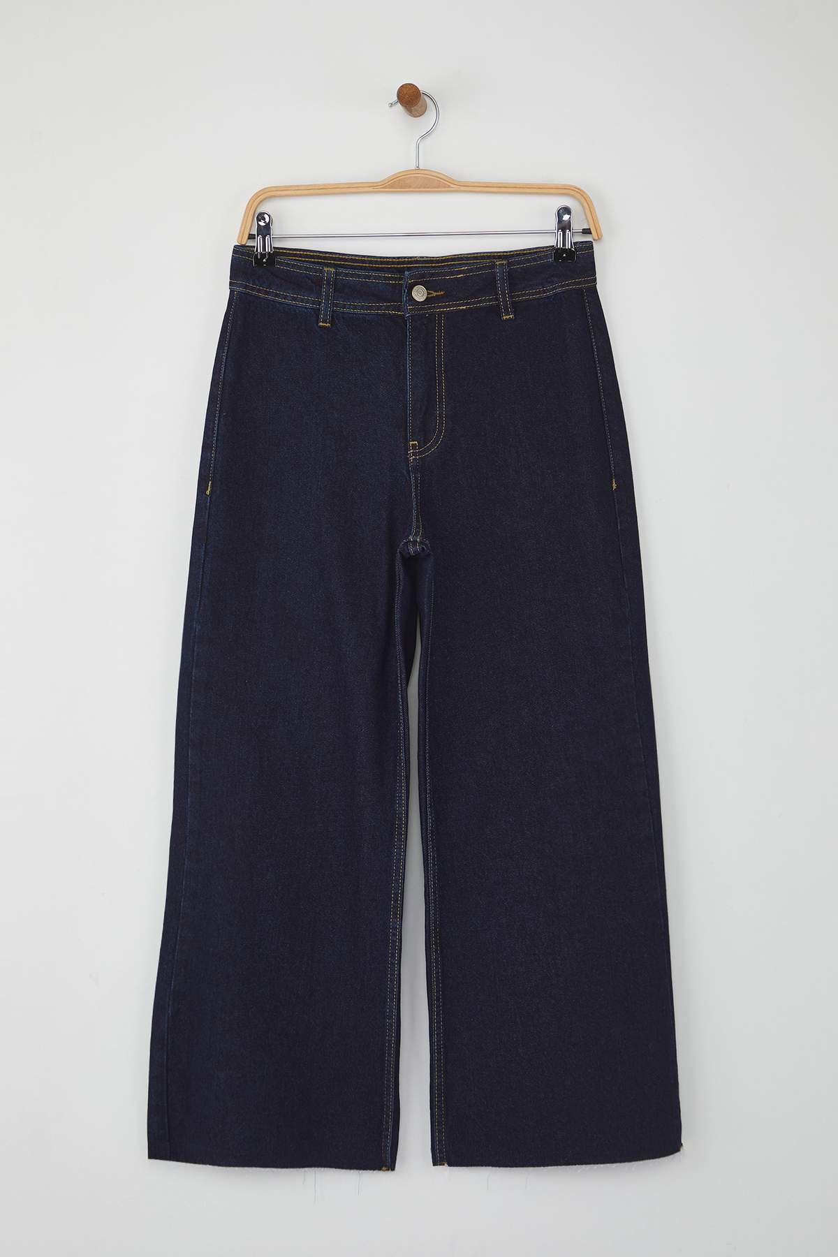 Trendyolmilla Kahverengi Orta Belli ve Beli Detaylı Normal Bel Culotte Jeans TWOAW26JE00045