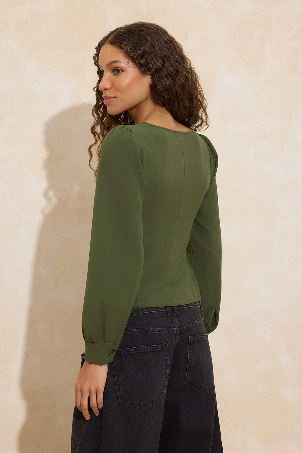 Trendyolmilla Haki Büzgü Detaylı Dokuma Bluz TWOAW23BZ00633 B