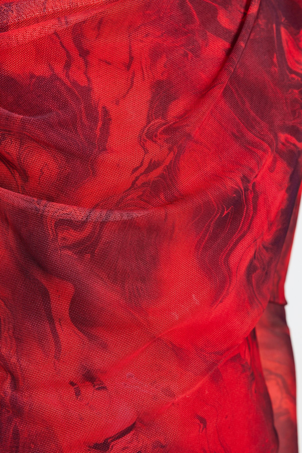 Trendyolmilla Antrasit Tül Fitted/Vücuda Oturan Astarlı Asimetrik Yaka Bluz TWOAW24BZ00051