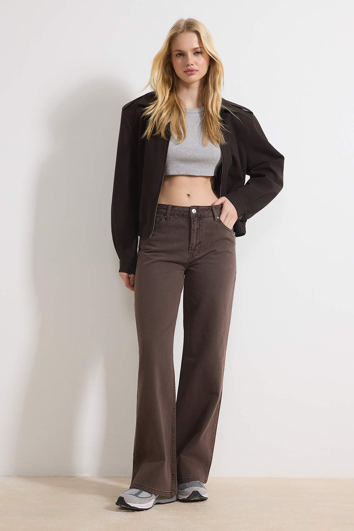 Kahverengi %100 Pamuk Yıkama Efekli Normal Bel Wide Leg Jeans TWOSS26JE00058