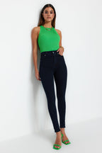 Trendyolmilla Gece Mavisi Vücudu Saran Yüksek Bel Ekstra Esnek Skinny Jeans TWOSS23JE00080
