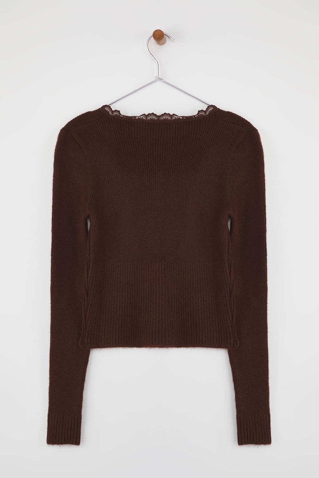 Trendyolmilla Kahverengi Crop Dantel Garnili Kare Yaka Yumuşak Dokulu Vücudu Saran Triko Hırka TWOAW26HI00061