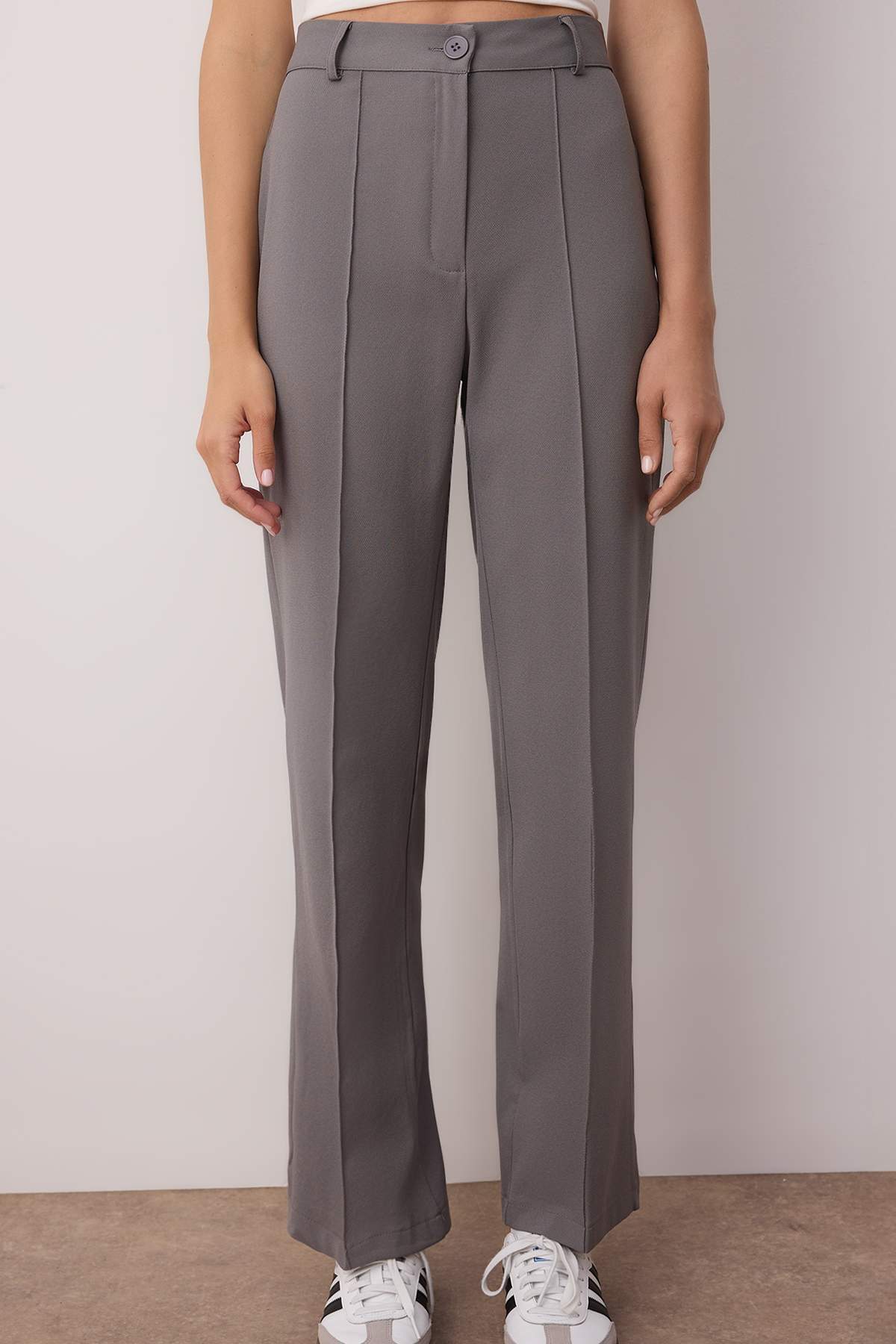 Trendyolmilla Indigo Straight/Düz Kesim Yüksek Bel Nervür Dikişli Dokuma Pantolon TWOSS21PL0093