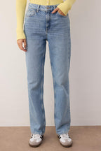 Mavi Yüksek Bel Düz Paça Straight Jeans TWOAW26JE00245