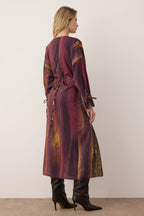 Vücut Seçmeyen Mürdüm Soyut Maxi Dokuma Elbise TWOAW26EL00244