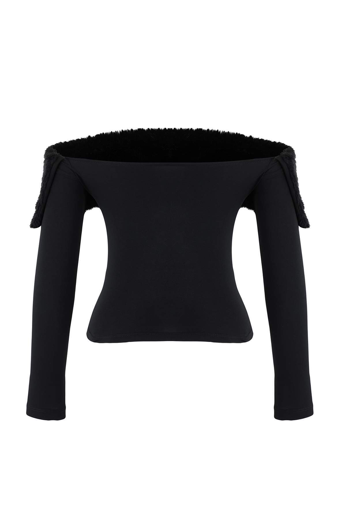 Siyah Suni Kürklü Carmen Yaka Örme Party Bluz TPRAW26BZ00047