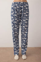 Trendyolmilla Siyah Pamuklu Leopar Desenli ve Yılbaşı Temalı Uyku Bantlı Örme Pijama Takımı THMAW25PT00223
