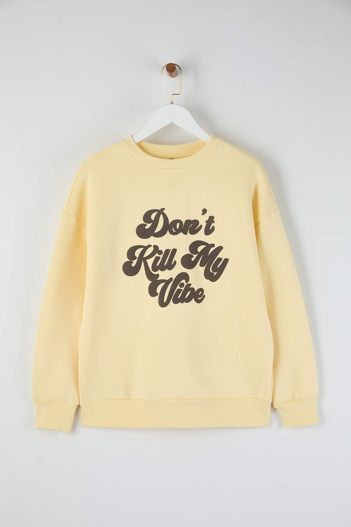 Teen Sarı Kabartma Slogan Baskılı Oversize/Geniş Kalıp Kalın Örme Sweatshirt TWOAW26SW00172