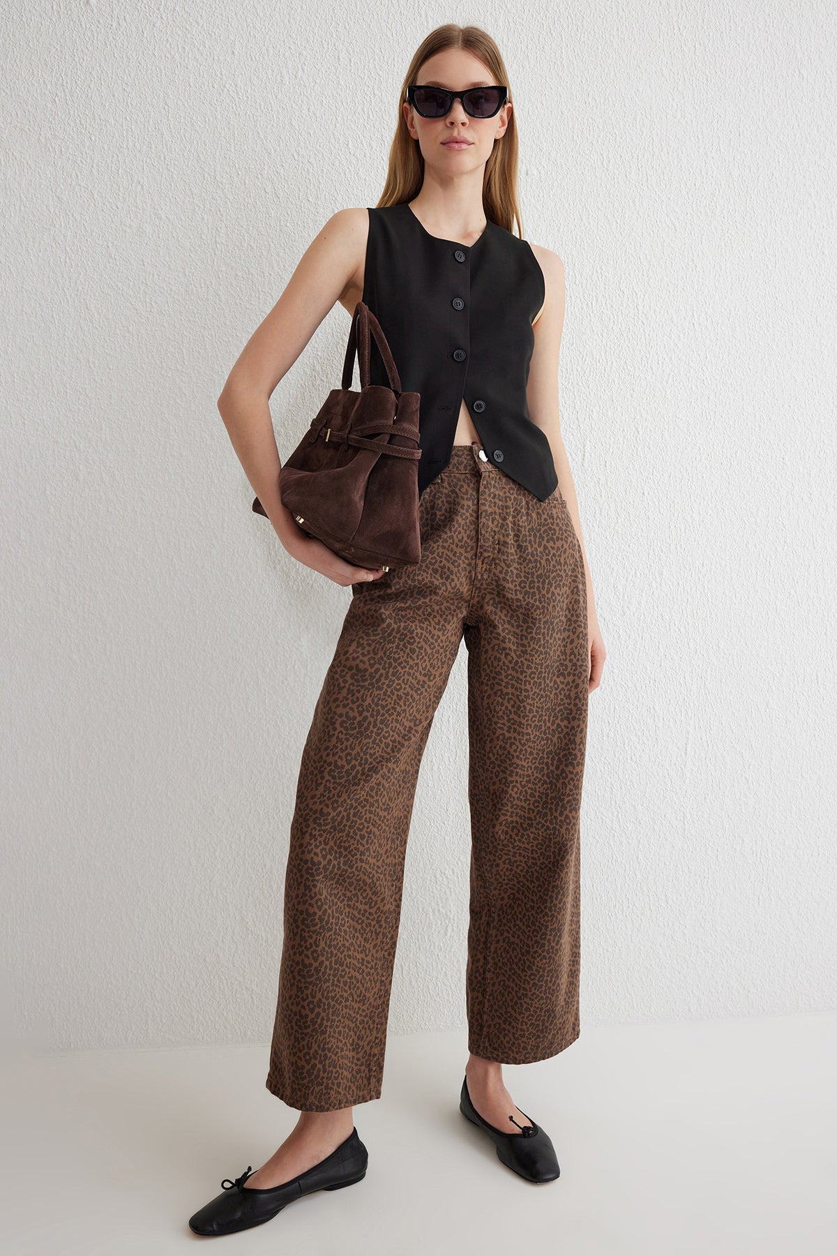 Çok Renkli Leopar Desenli Kahverengi Normal Bel Skater Baggy Jeans TWOSS25JE00038 Main image