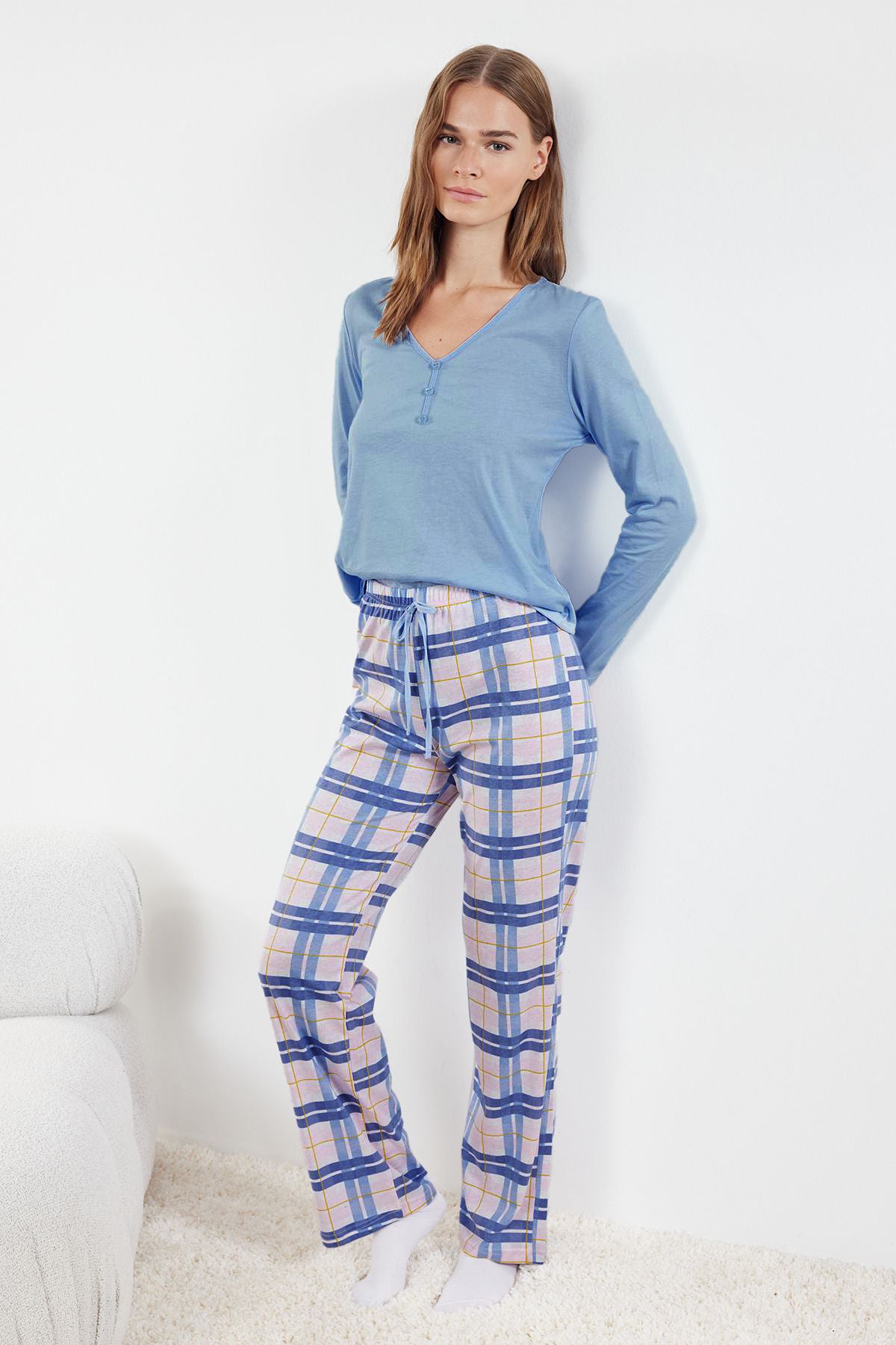 Mavi %100 Pamuklu Ekoseli Bağlama ve Düğme Detaylı Örme Pijama Takımı THMAW25PT00004