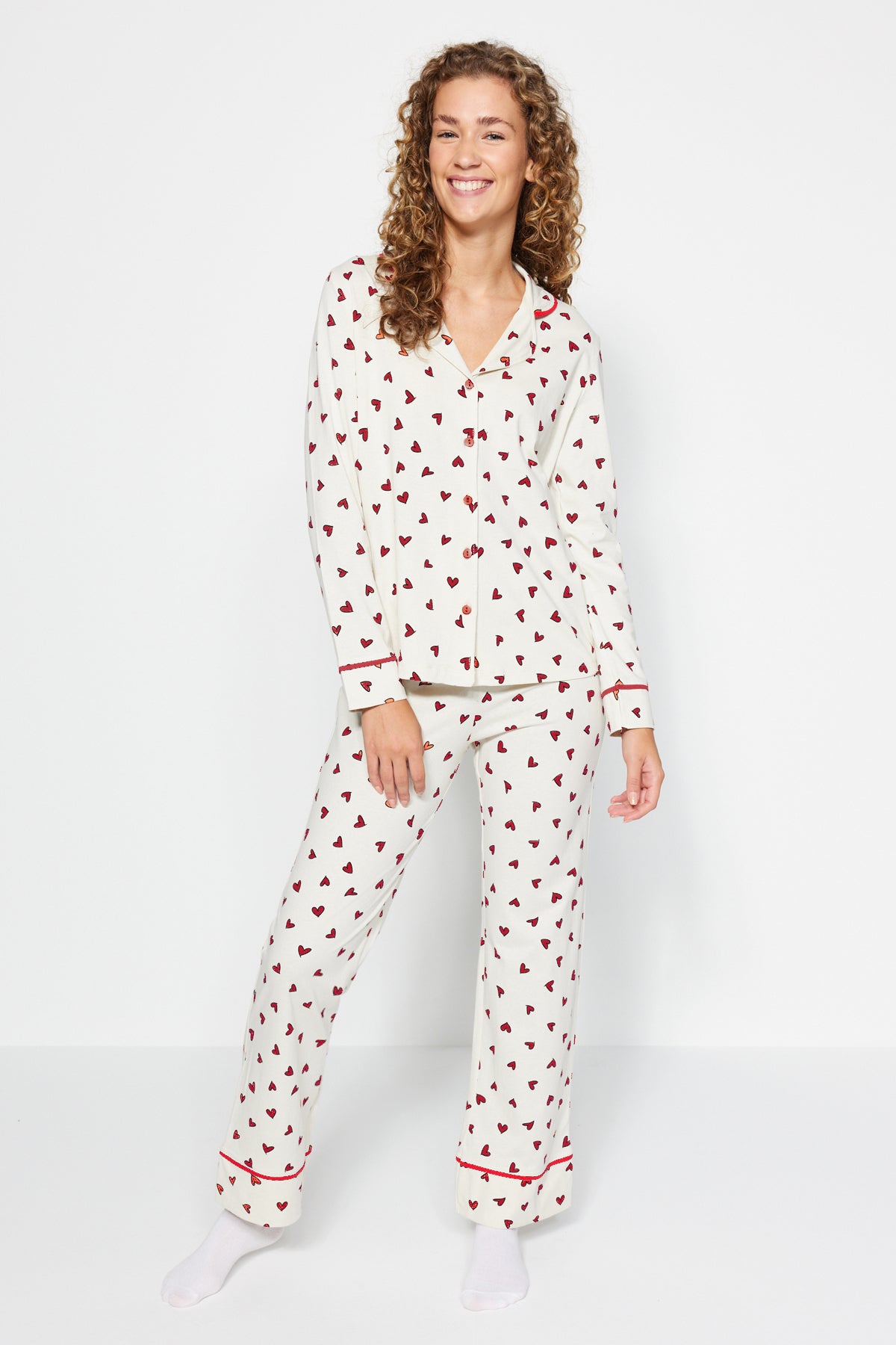 Trendyolmilla Bej %100 Pamuklu Kalpli Biyeli Örme Pijama Takımı THMAW24PT00103 Main image