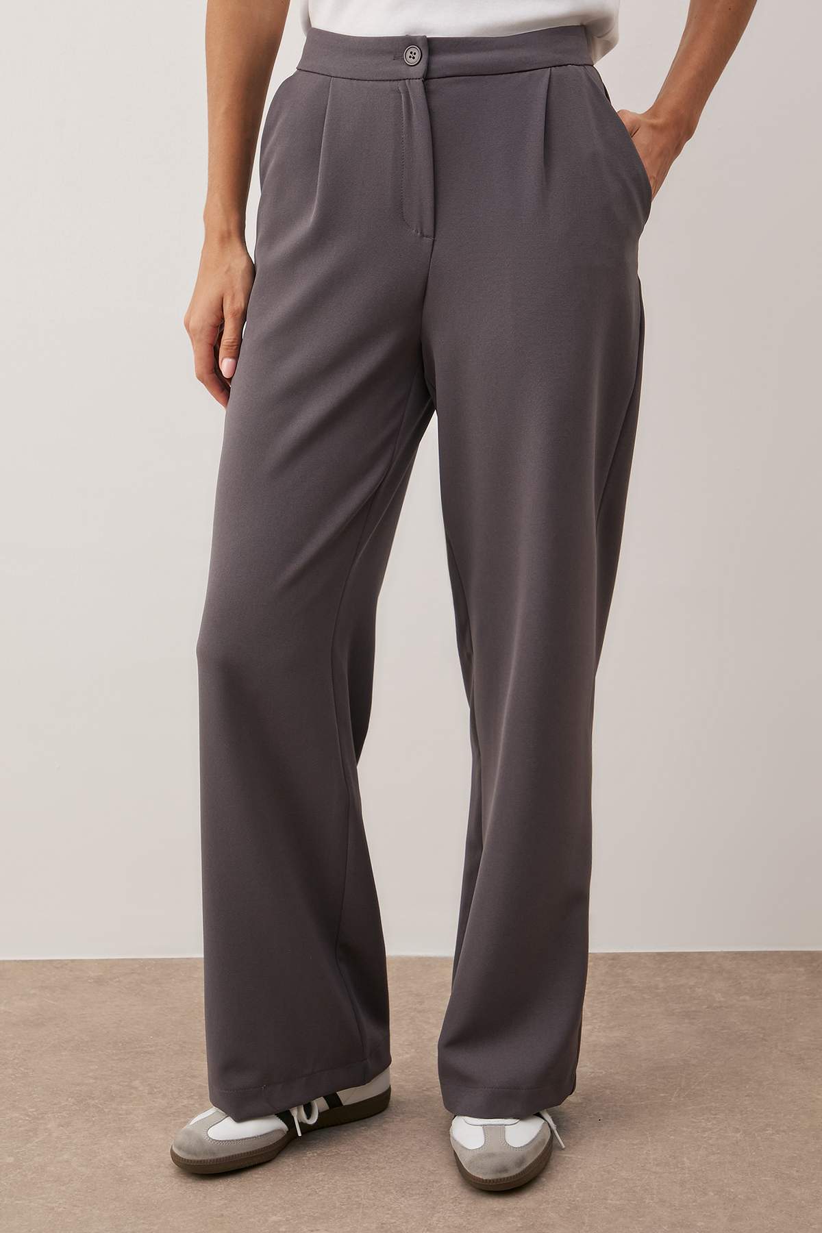 Trendyolmilla Antrasit Wide Leg/Geniş Paça Dokuma Kumaş Pantolon TWOAW22PL0139