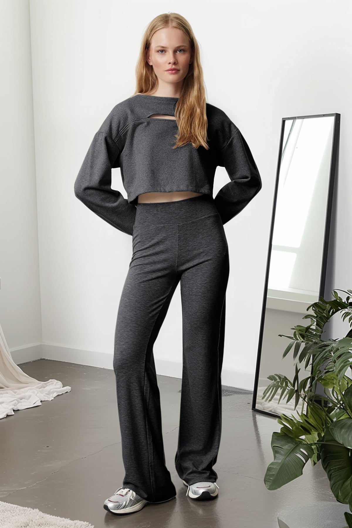 Trendyolmilla Kahverengi Wide Leg/İspanyol Paça Yüksek Bel İnterlok Esnek Örme Pantolon TWOAW25PL00006