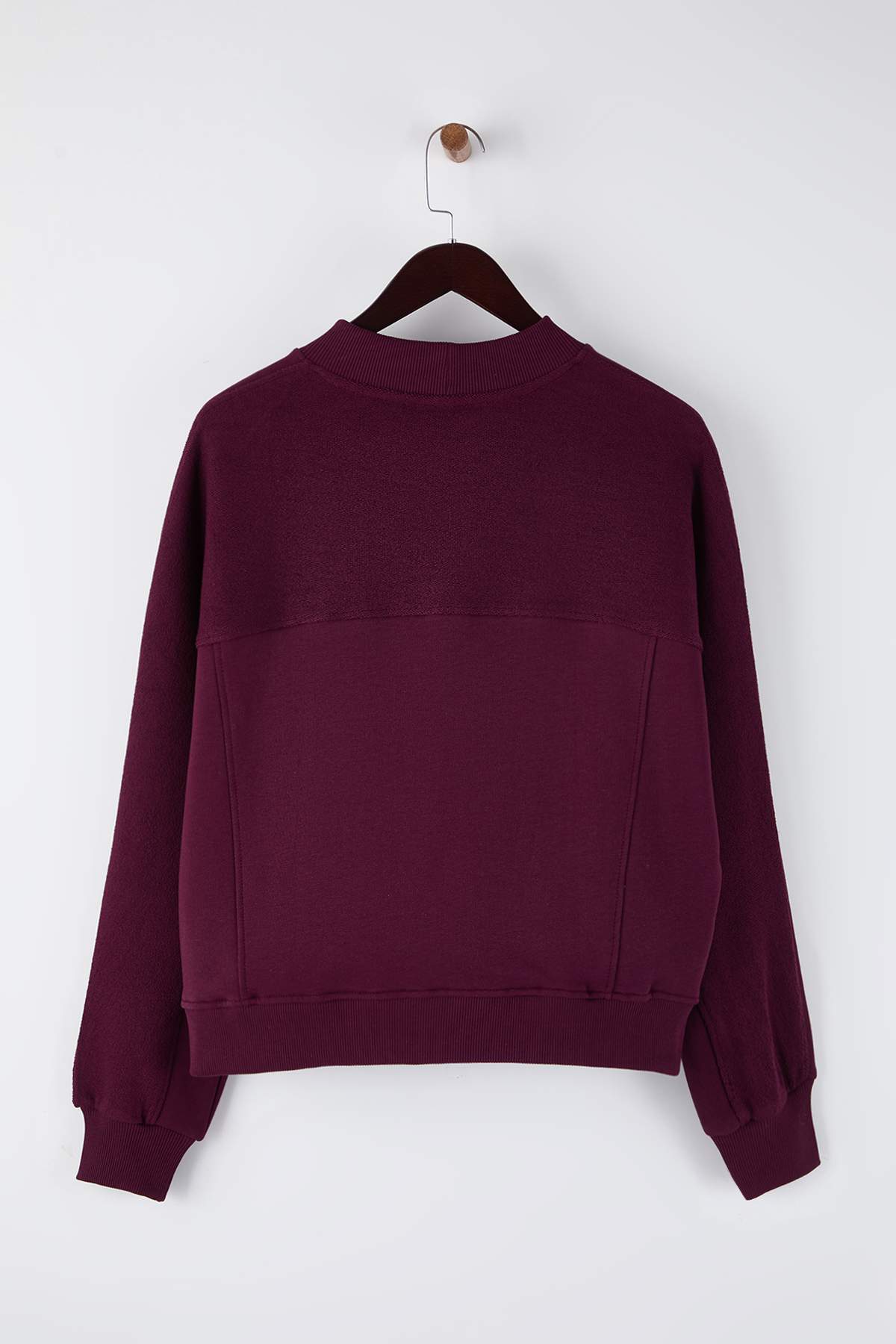 Trendyolmilla Mürdüm Premium Oversize/Geniş Kalıp Dik Yaka Kalın İçi Polarlı Örme Sweatshirt TWOAW26SW00205