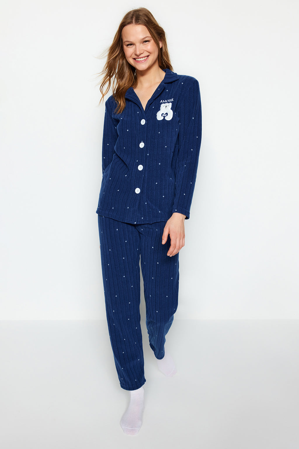 Trendyolmilla Lacivert Puantiyeli Hayvan Baskılı Polar Kışlık Örme Pijama Takımı THMAW24PT00176