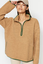Trendyolmilla Beyaz Peluş Örme Spor Sweatshirt THMAW23SW00021