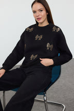 Siyah Regular/Normal Kalıp İçi Polarlı Leopar Detaylı Kurdele Nakışlı Örme Sweatshirt TWOAW25SW00307