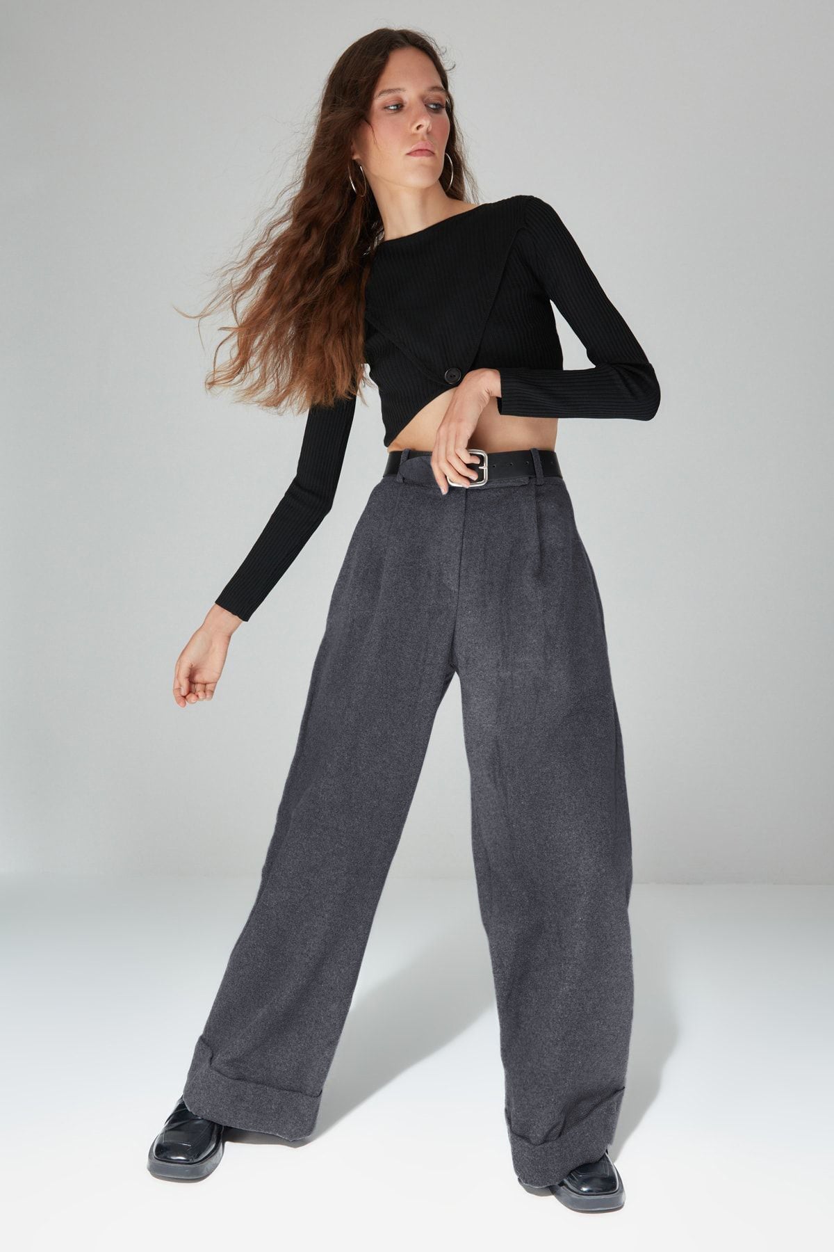 Trendyolmilla Siyah Wide Leg/Geniş Paça Yüksek Bel Dokuma  Pantolon TWOAW23PL00302