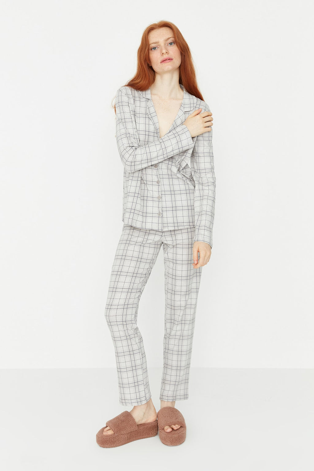 Trendyolmilla Bej %100 Pamuklu Ekoseli Örme Pijama Takımı THMAW20PT0266