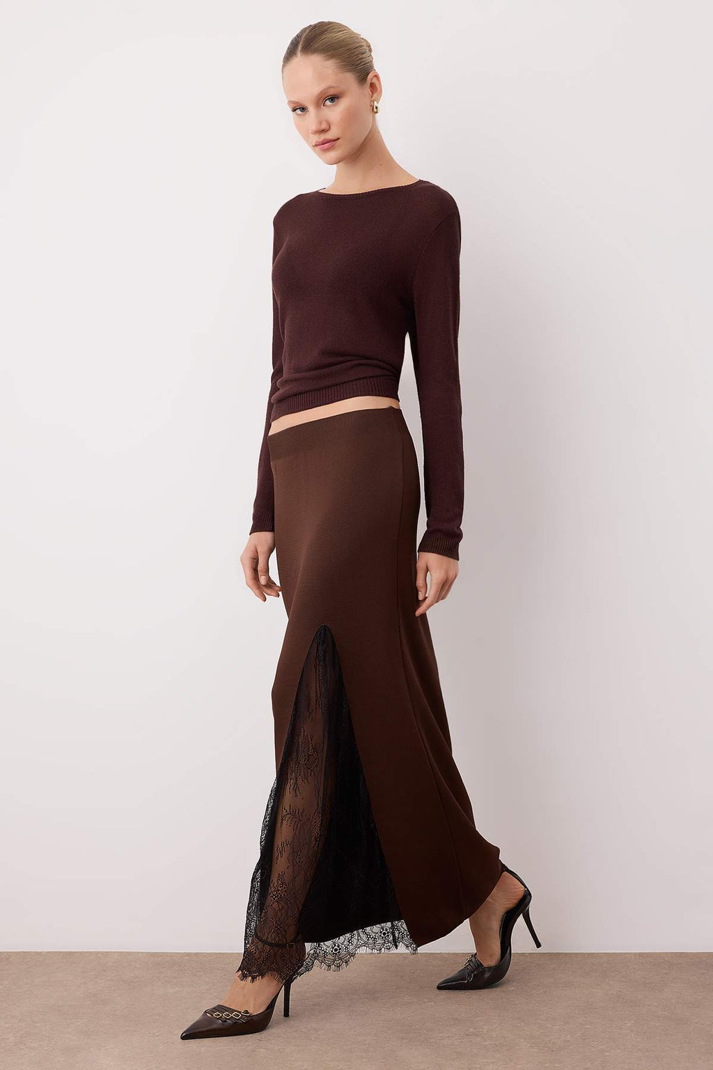 Trendyolmilla Bordo Dantelli Yırtmaç Detaylı Maxi Triko Etek TWOAW26ET00117