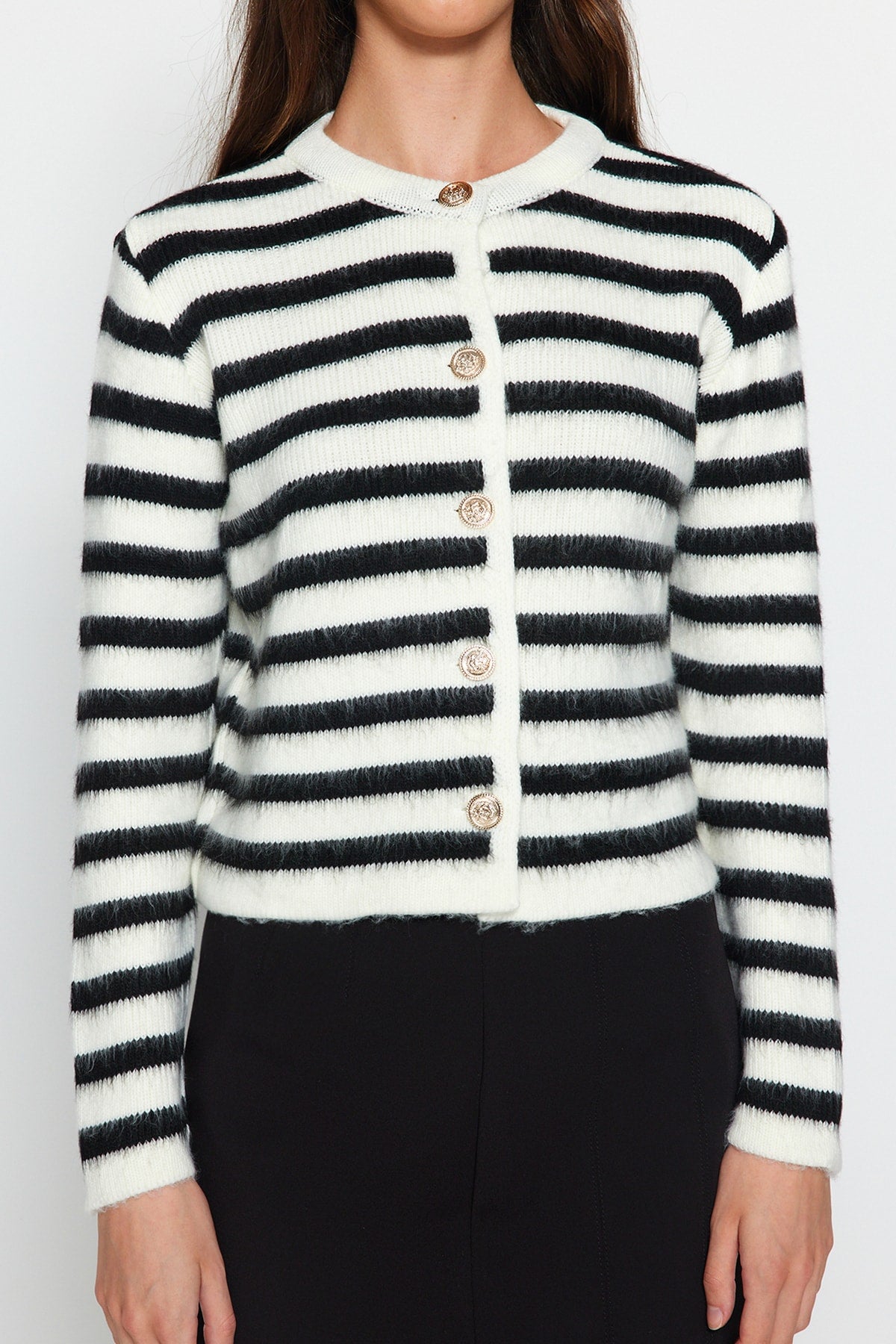 Trendyolmilla Lacivert Yumuşak Dokulu Çizgili Fitted Triko Hırka TWOAW24HI00040